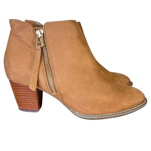 Vionic Suede Heeled Ankle Boots Womens Size 7 Style Sterling Side Zip Closure - Picture 1 of 11
